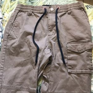 Men’s khaki joggers